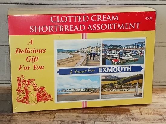 Picture of CLOTTED CREAM SHORTBREAD POSTCARD EXMOUTH 450G X 8