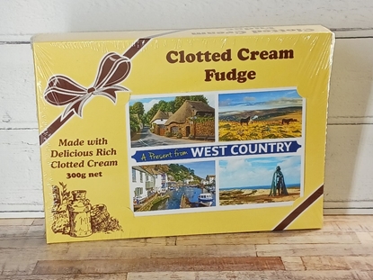 Picture of CLOTTED CREAM FUDGE POSTCARD WEST COUNTRY 300Gx10