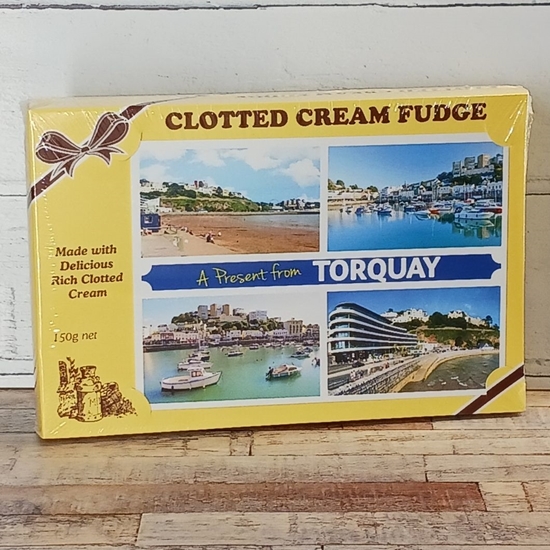 Picture of CLOTTED CREAM FUDGE POSTCARD TORQUAY 150G X 10