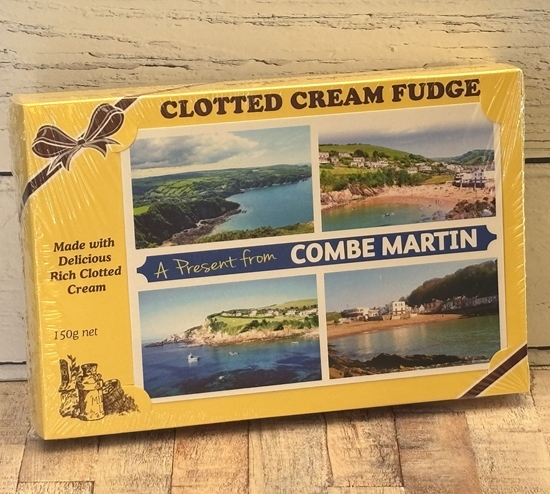 Picture of CLOTTED CREAM FUDGE POSTCARD COMBE MARTIN 150Gx10